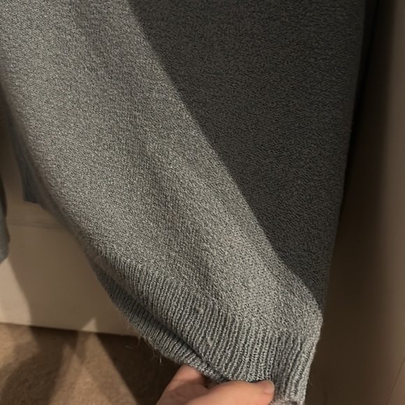 Garage v-neck knit sweater - Picture 4 of 4